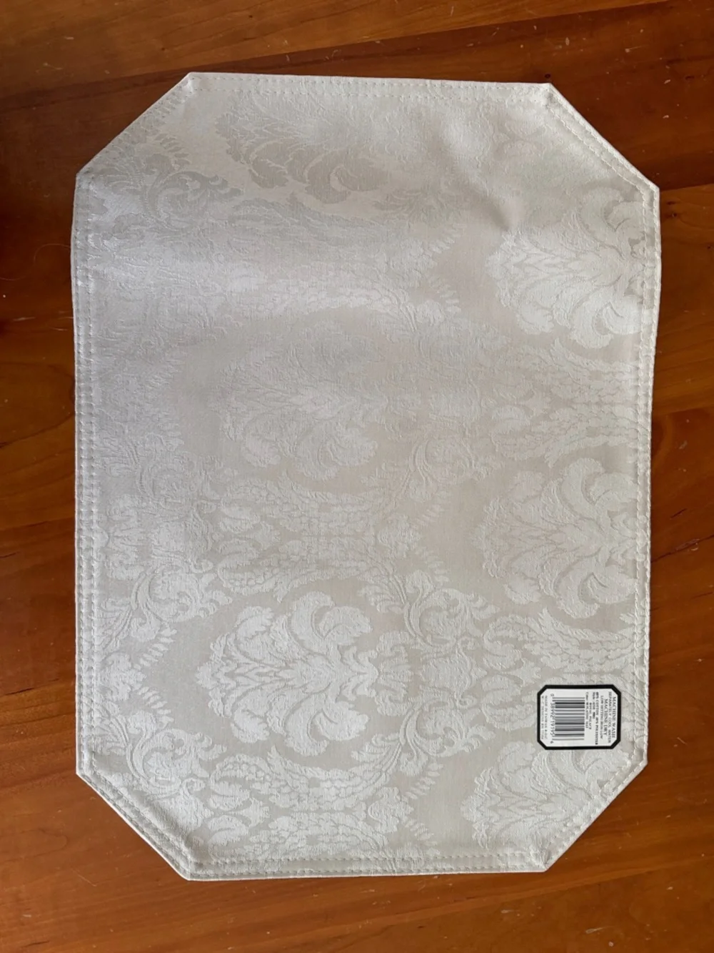 Royal Palace Elegant platinum Damask Placemats (set of 11) NWT